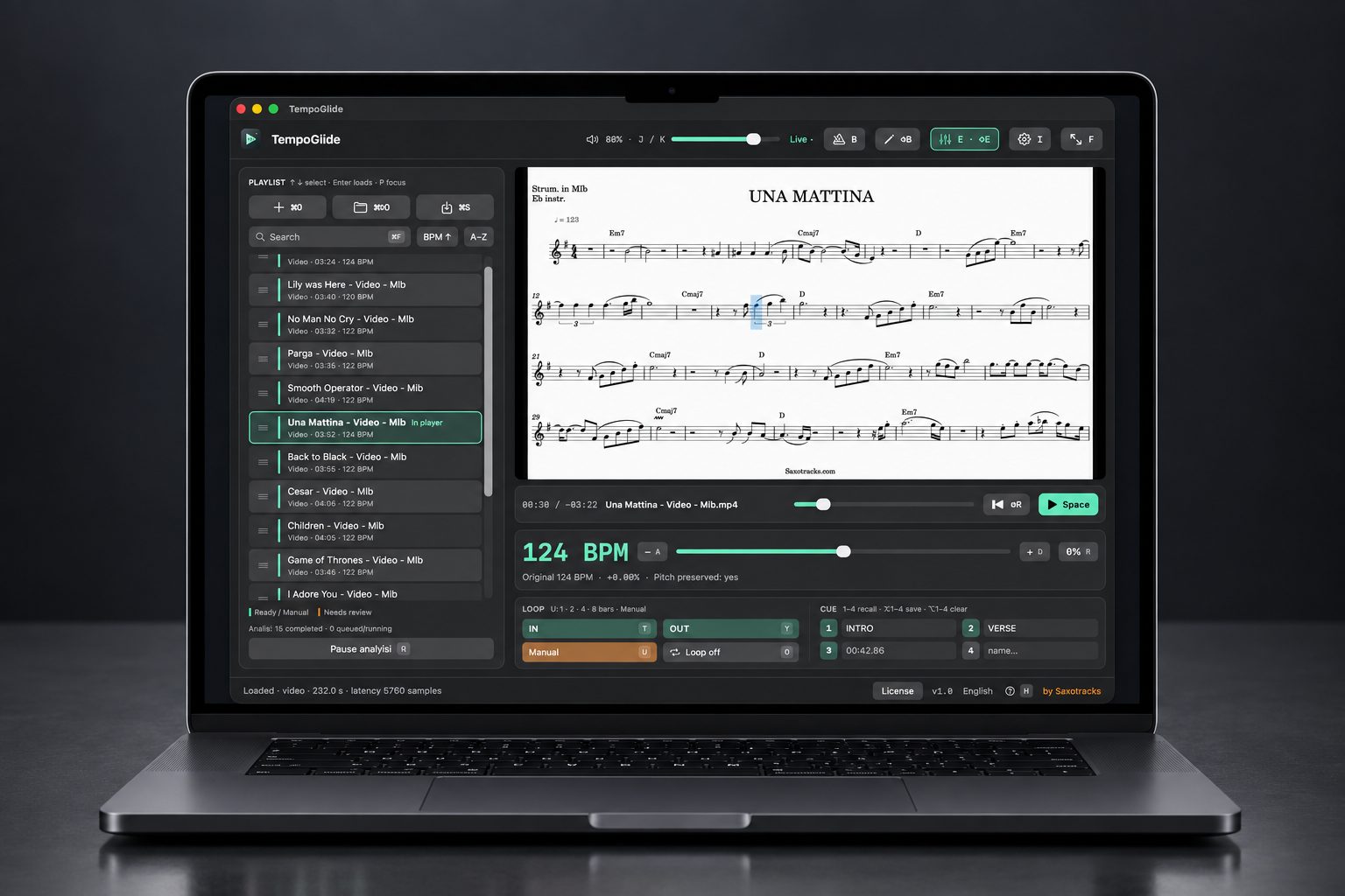 TempoGlide su Mac con una base video SaxoTracks e lo spartito in riproduzione